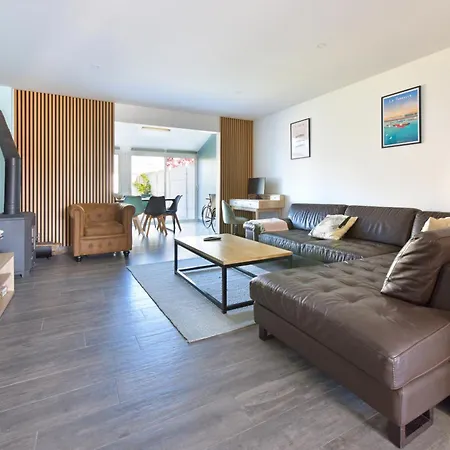Grand Loc Maison Renovee 8 A 10p, 400m בית נופש לה טורבל