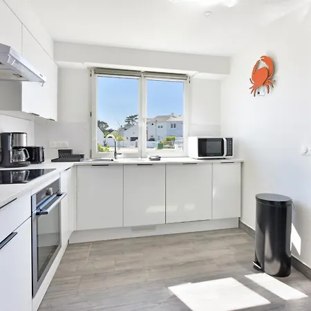 Grand Loc Maison Renovee 8 A 10p, 400m * לה טורבל
