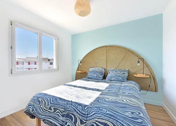 בית נופש Grand Loc Maison Renovee 8 A 10p, 400m